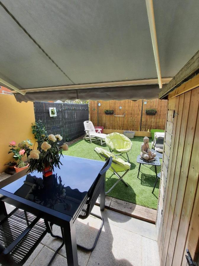 Holiday home Maison Avec Jardin *